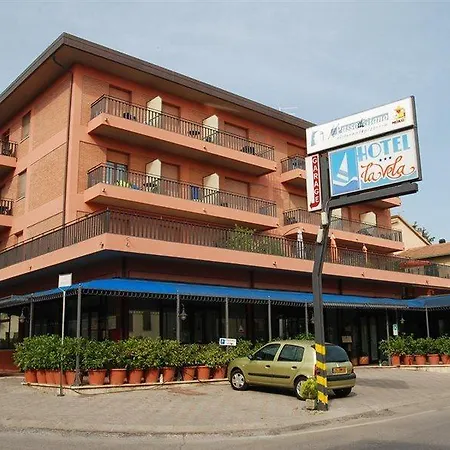 La Vela מלון 3*