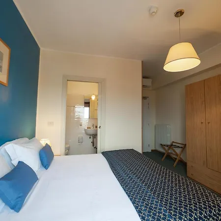 La Vela Hotel 3*