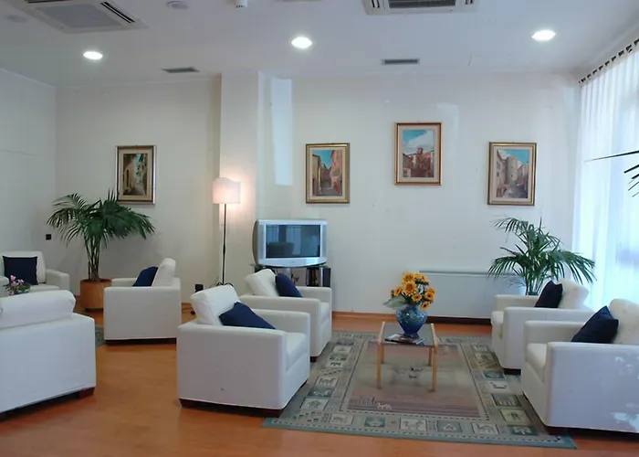 Hotel La Vela Passignano sul Trasimeno