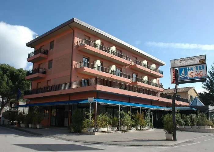 La Vela 3* Passignano sul Trasimeno